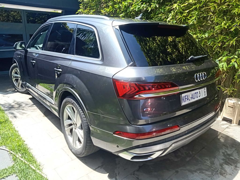 AUDI Q7 2020