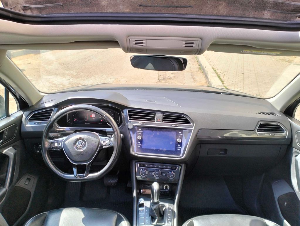 VOLKSWAGEN Tiguan 2019