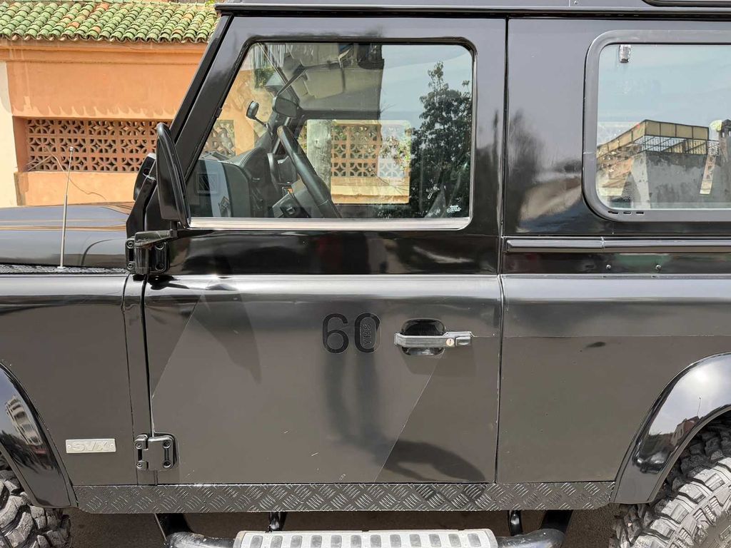 LAND-ROVER Defender 2008