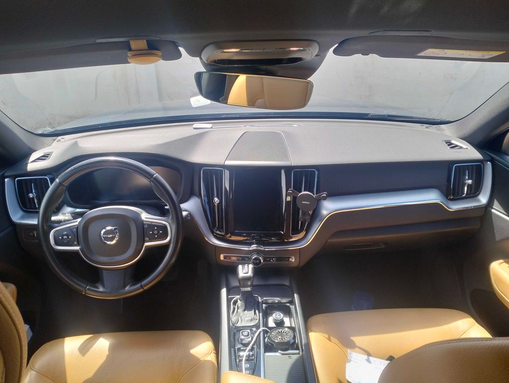VOLVO XC60 2019