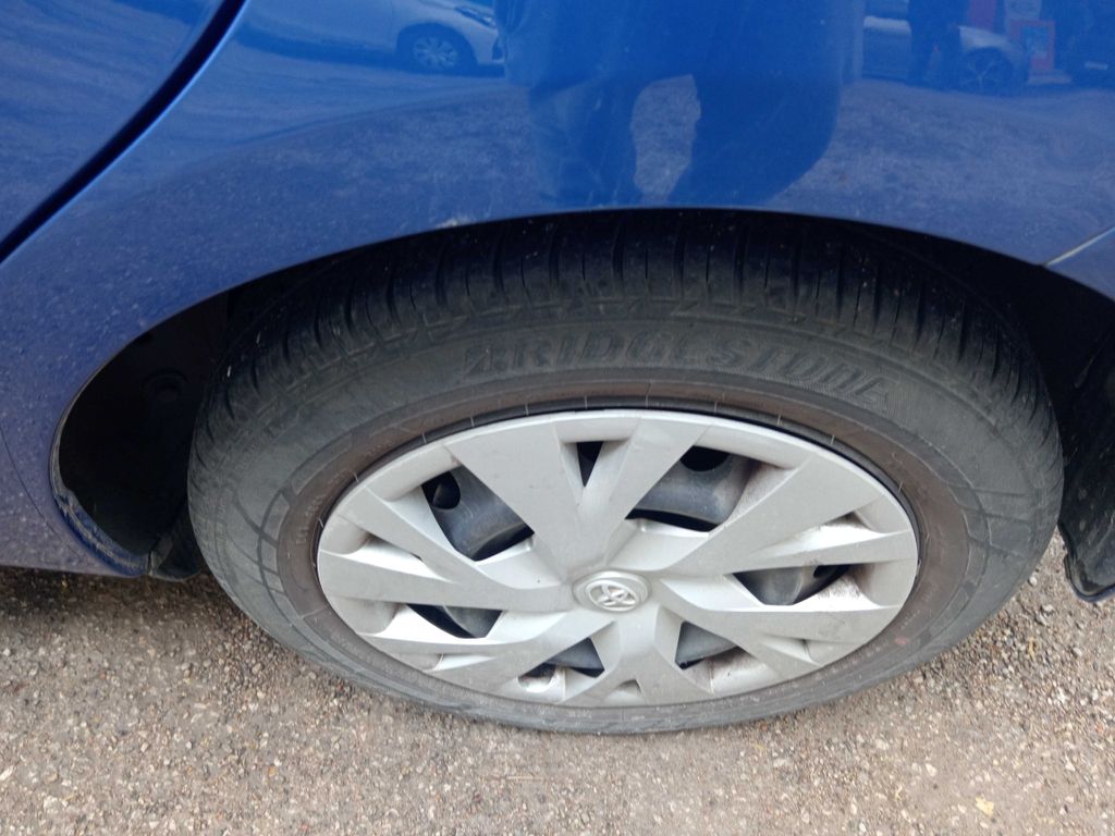 TOYOTA Yaris 2019