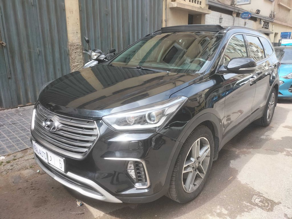 HYUNDAI Santa Fe