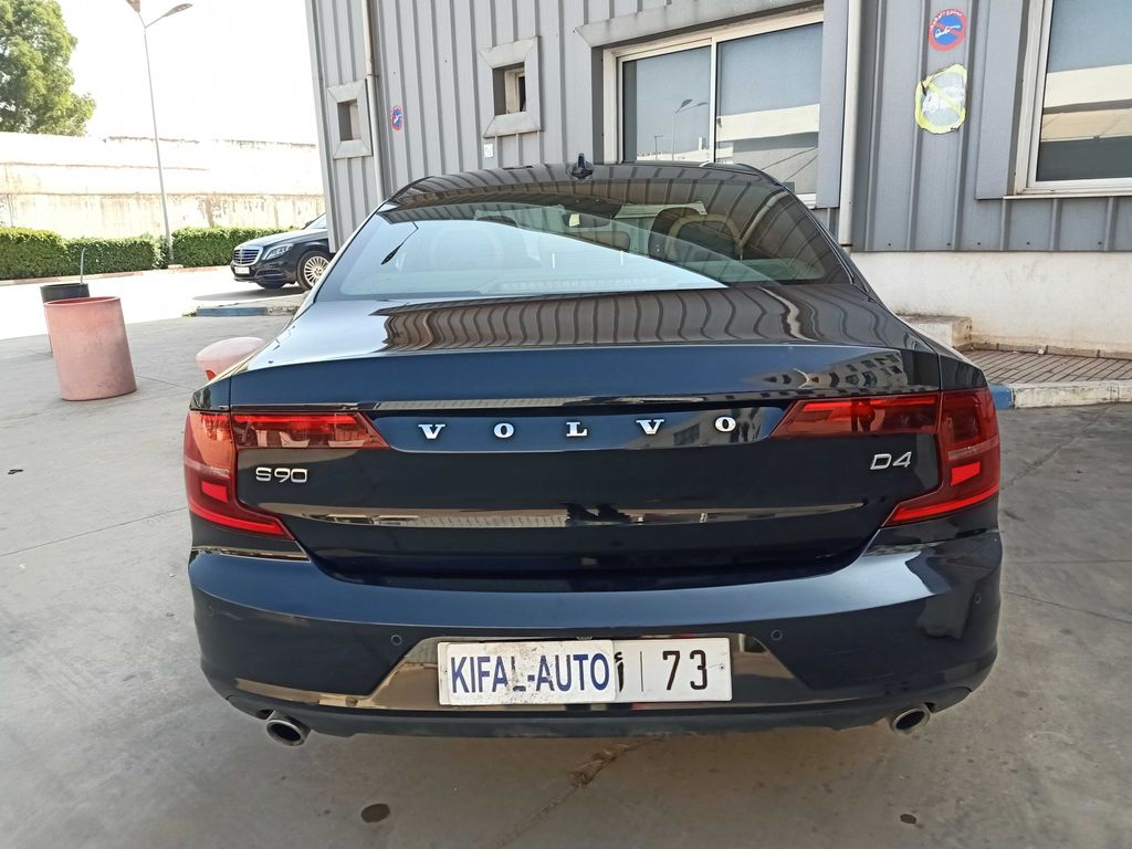 VOLVO S90 2017