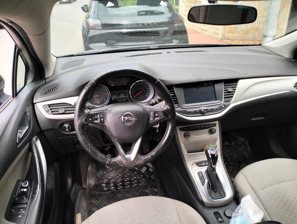 OPEL Astra 2019