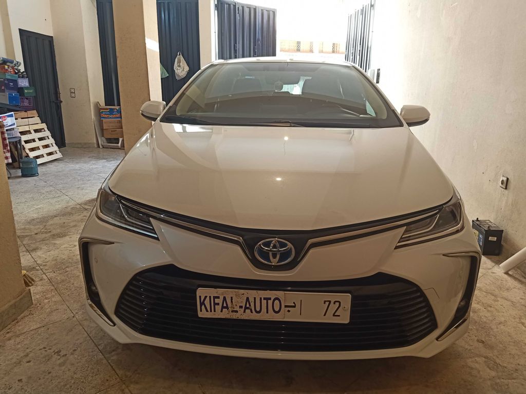 TOYOTA Corolla Prestige 2022