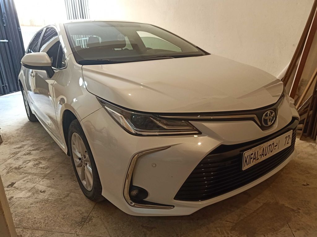 TOYOTA Corolla Prestige 2022
