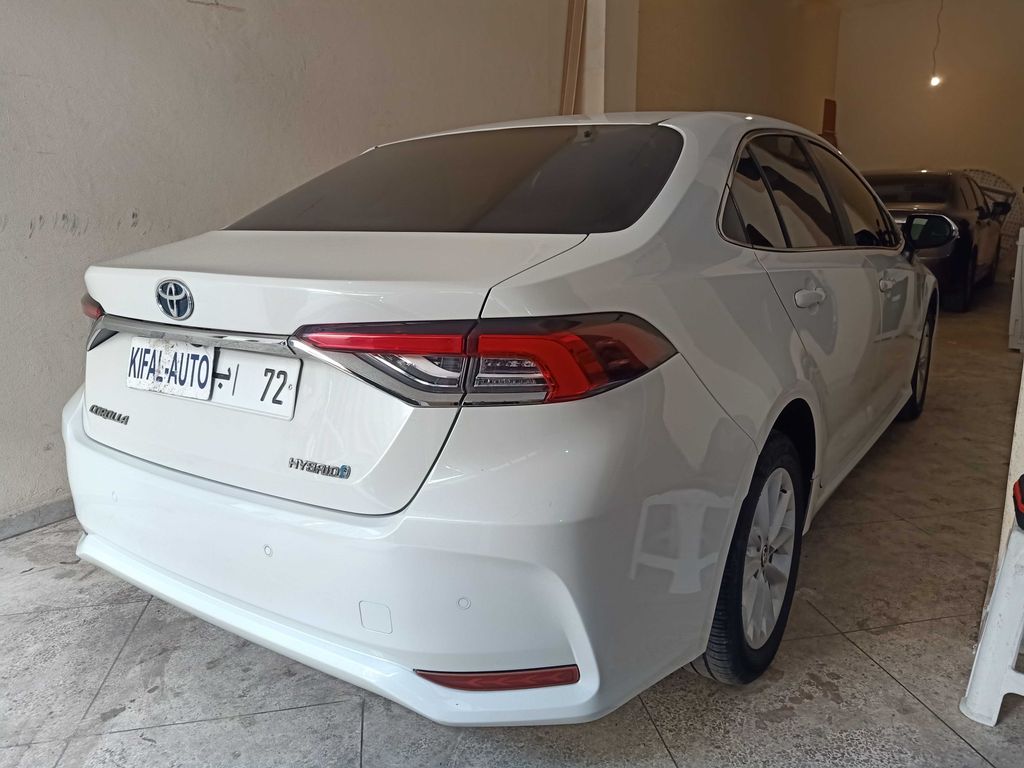 TOYOTA Corolla Prestige 2022