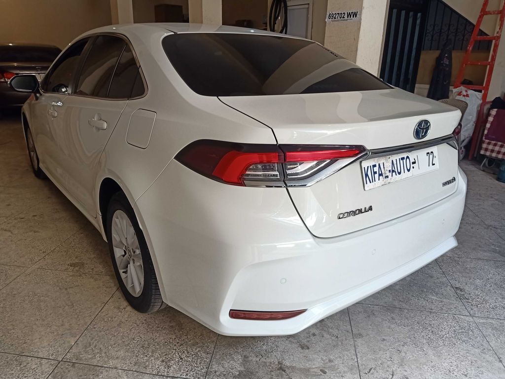 TOYOTA Corolla Prestige 2022