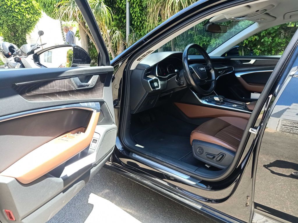 AUDI A6 2023