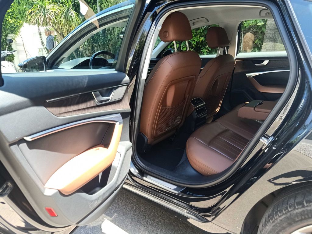 AUDI A6 2023