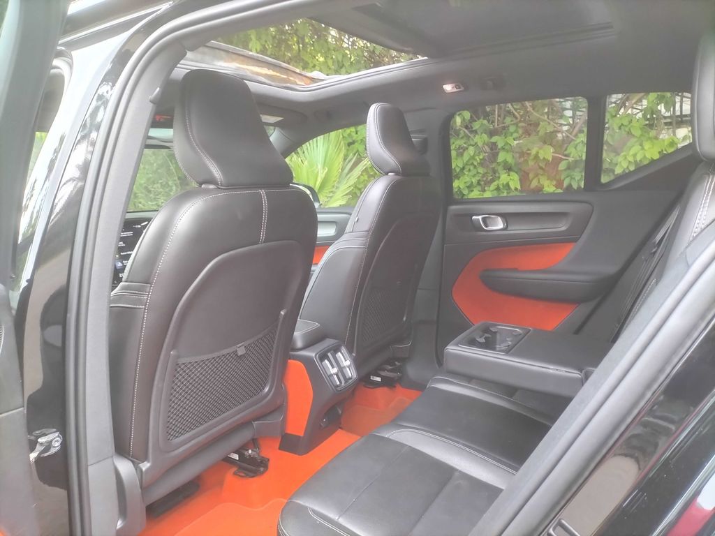 VOLVO XC40 2020