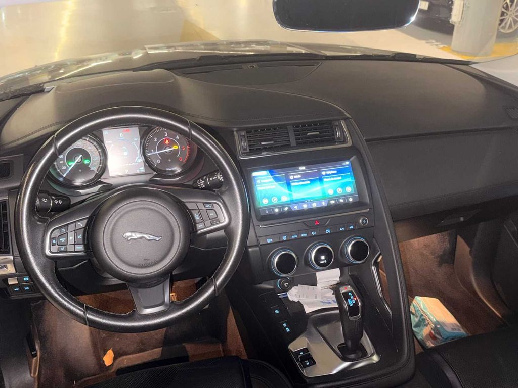 JAGUAR E-Pace 2020