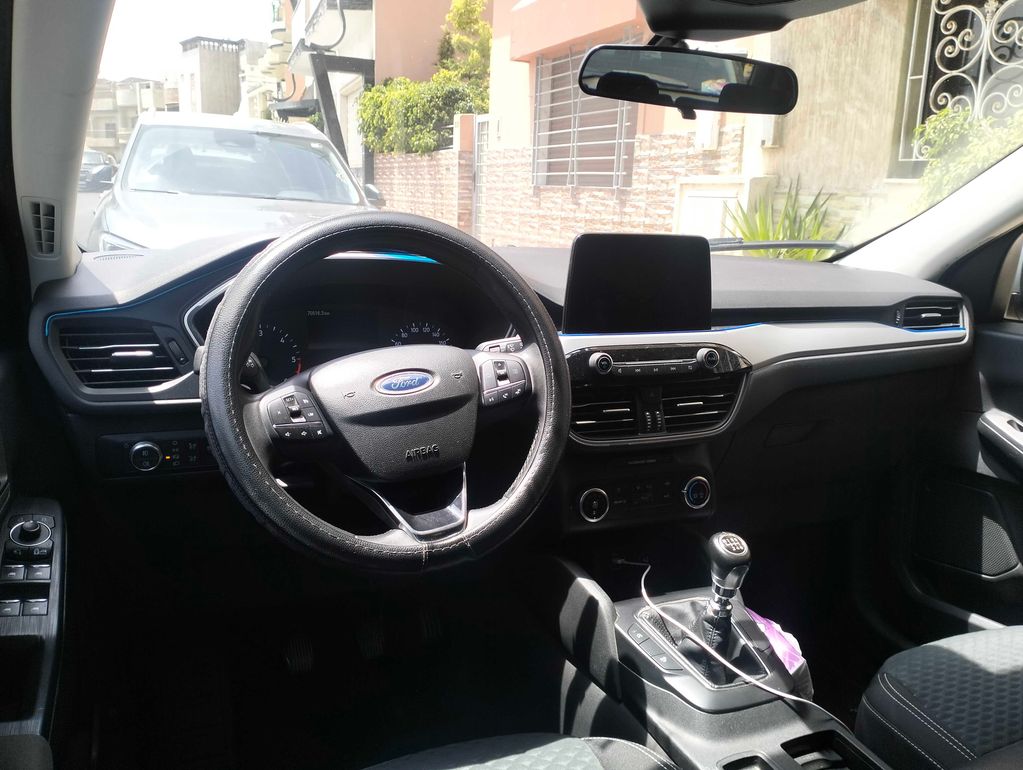 FORD Kuga 2023