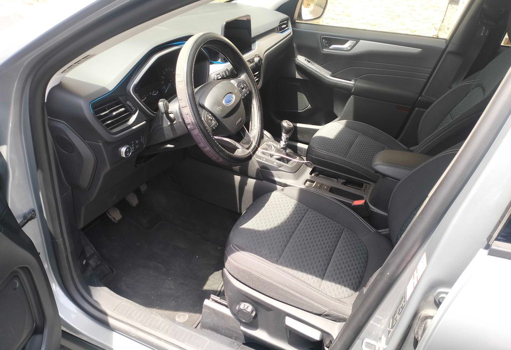 FORD Kuga 2023