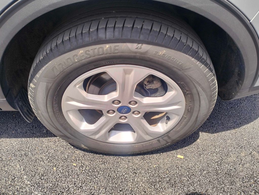 FORD Kuga 2023