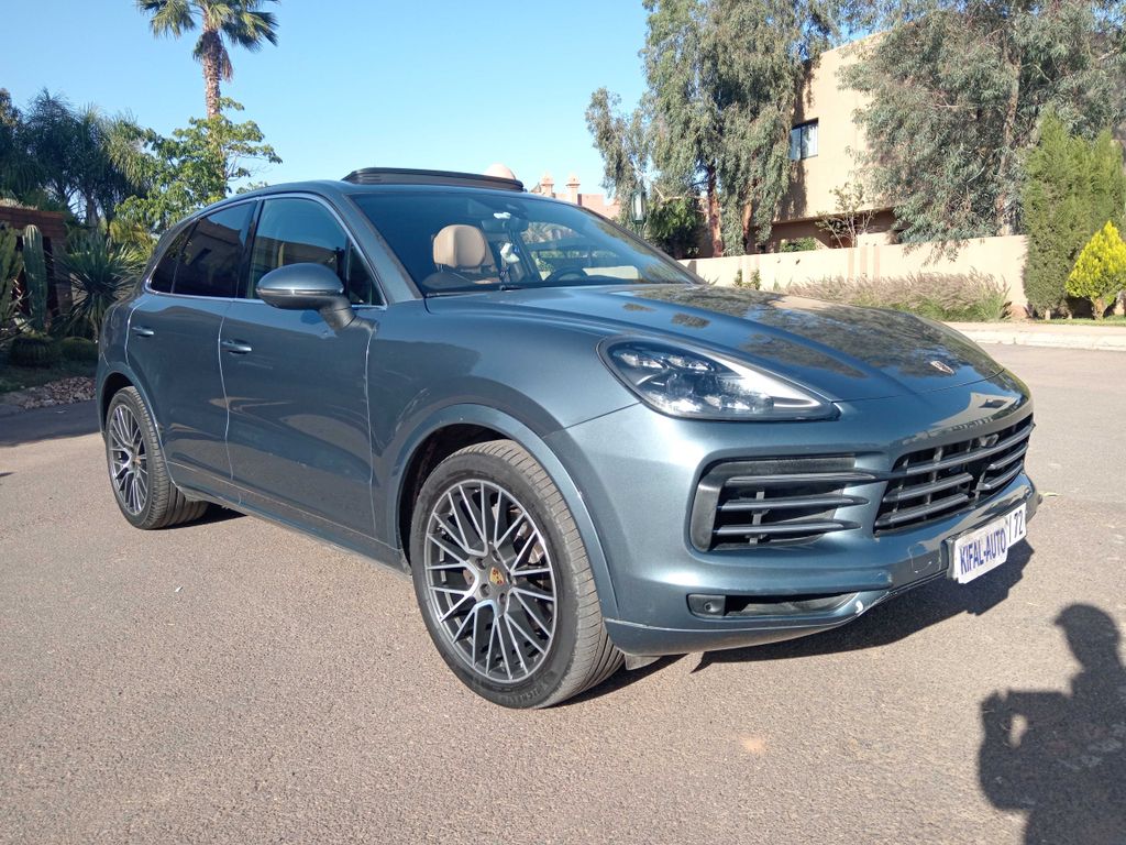 PORSCHE Cayenne 2018