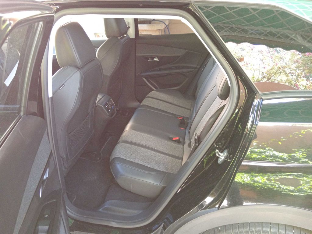 PEUGEOT 3008 2019