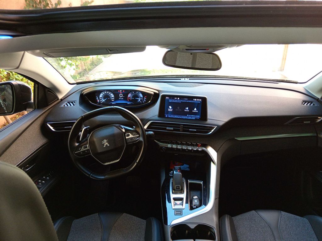 PEUGEOT 3008 2019