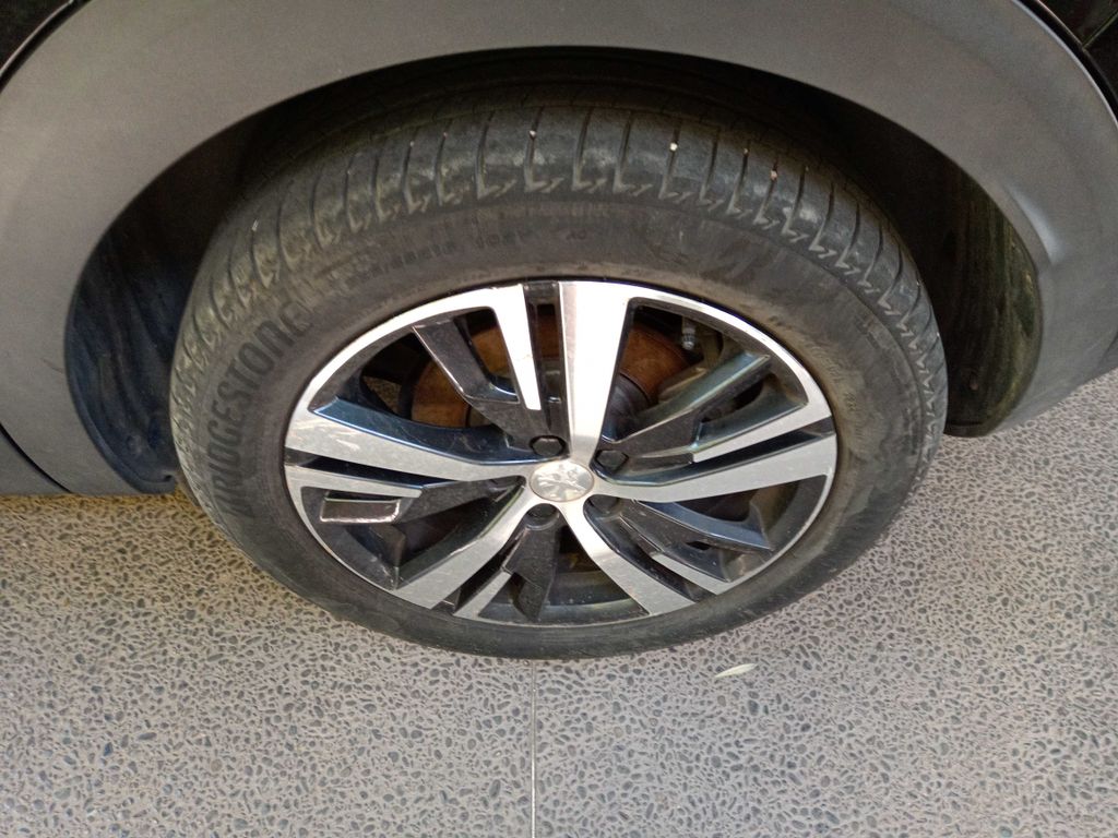 PEUGEOT 3008 2019