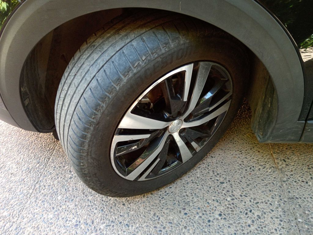 PEUGEOT 3008 2019