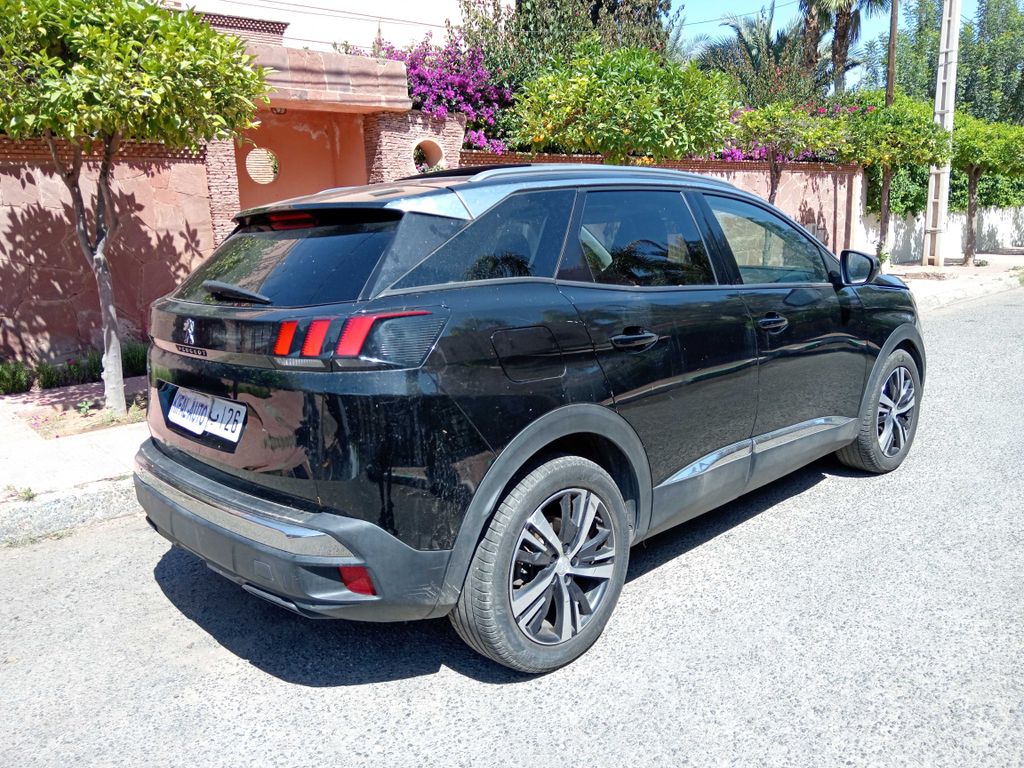 PEUGEOT 3008 2019
