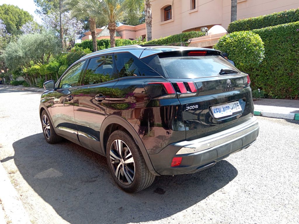 PEUGEOT 3008 2019