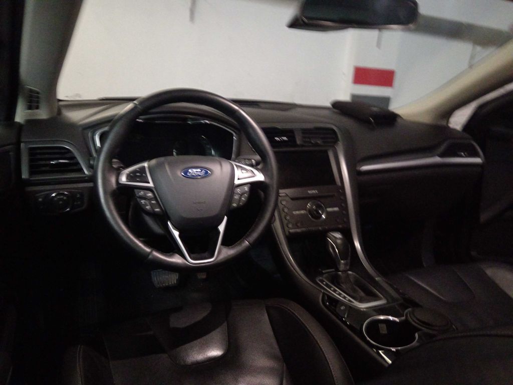 FORD Fusion Berline 2016