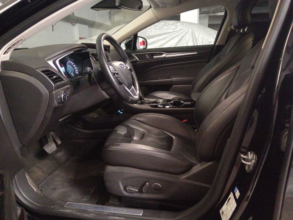 FORD Fusion Berline 2016