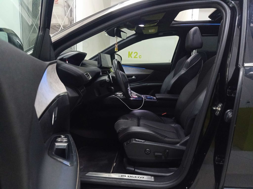 PEUGEOT 5008 2022