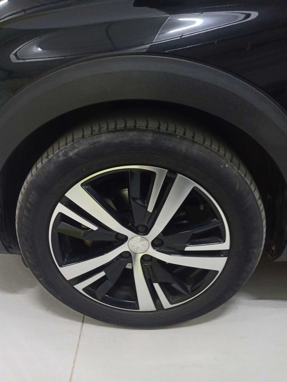 PEUGEOT 5008 2022