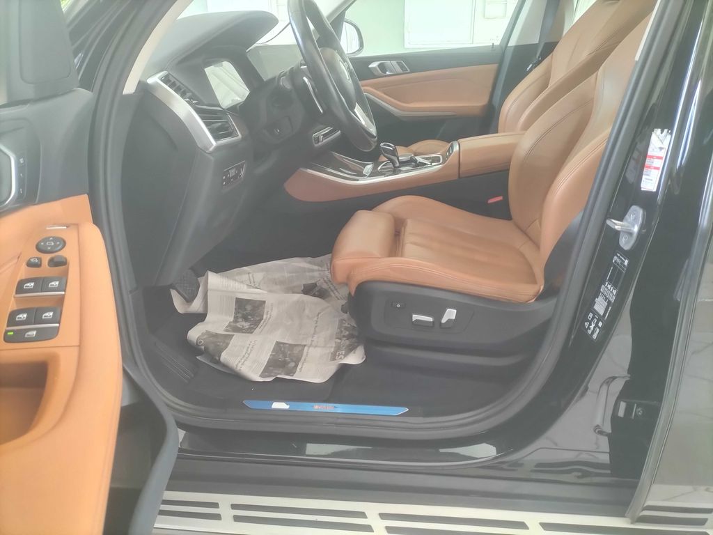 BMW X5 2021