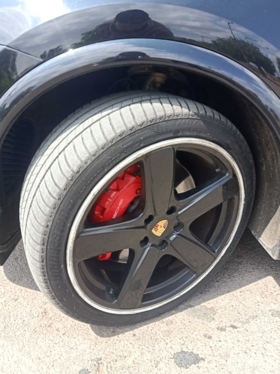 PORSCHE Cayenne 2016