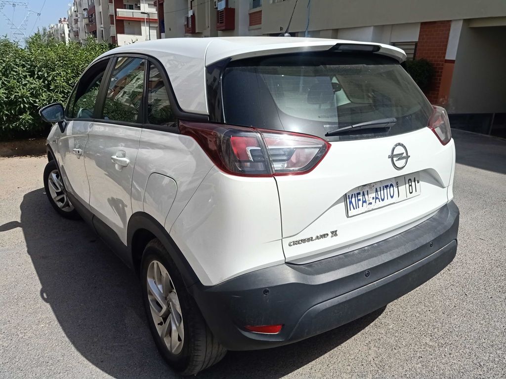 OPEL Crossland X 2019