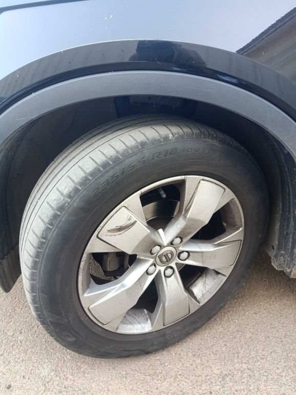 VOLVO XC40 2021