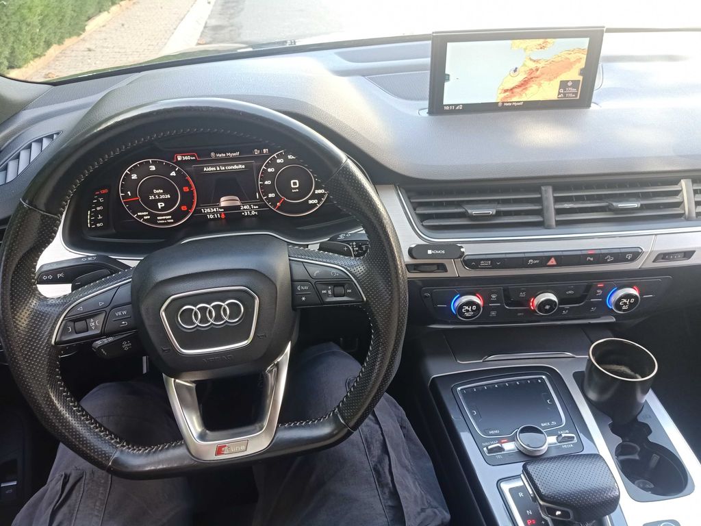 AUDI Q7 2016