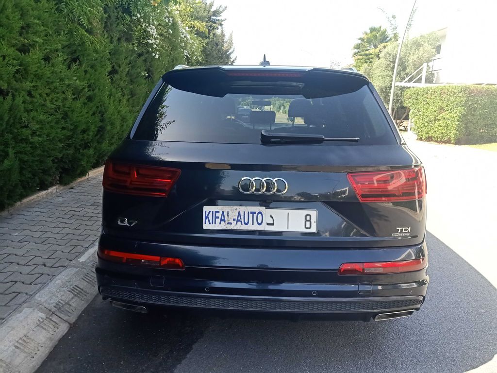 AUDI Q7 2016