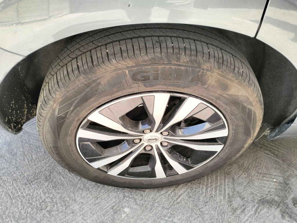 VOLVO XC60 2020