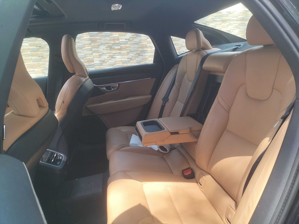 VOLVO S90 2022