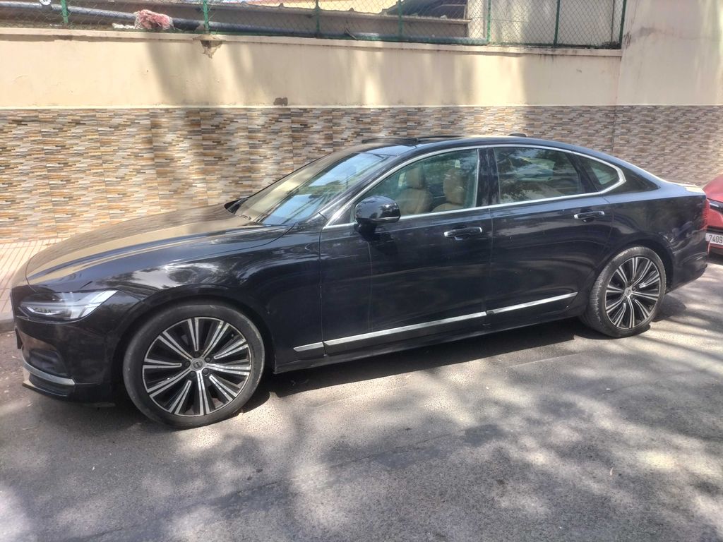 VOLVO S90 2022