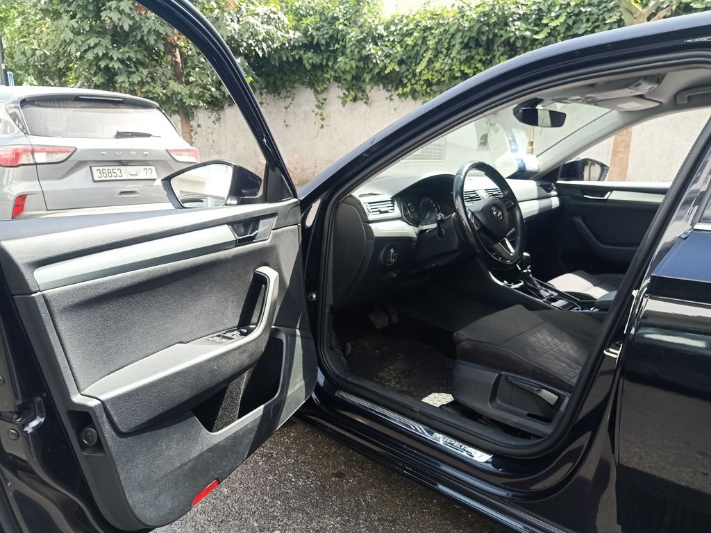SKODA Superb 2019