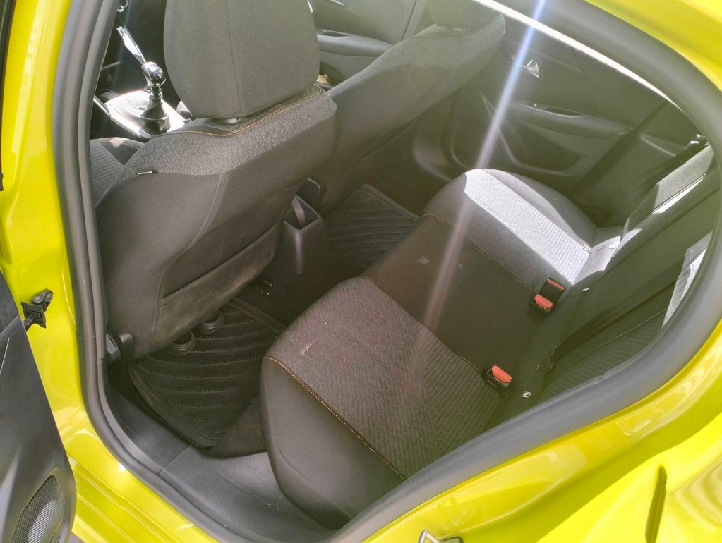 PEUGEOT 208 2025