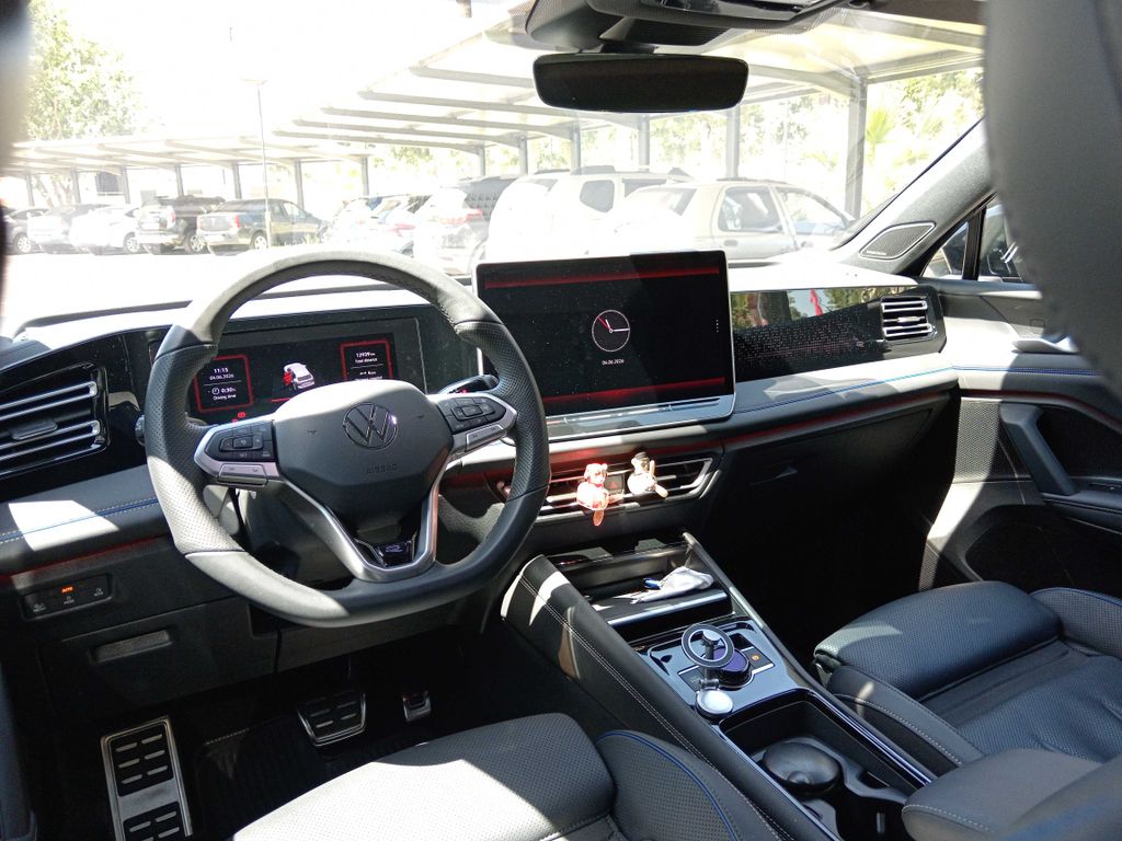 VOLKSWAGEN Tiguan 2025