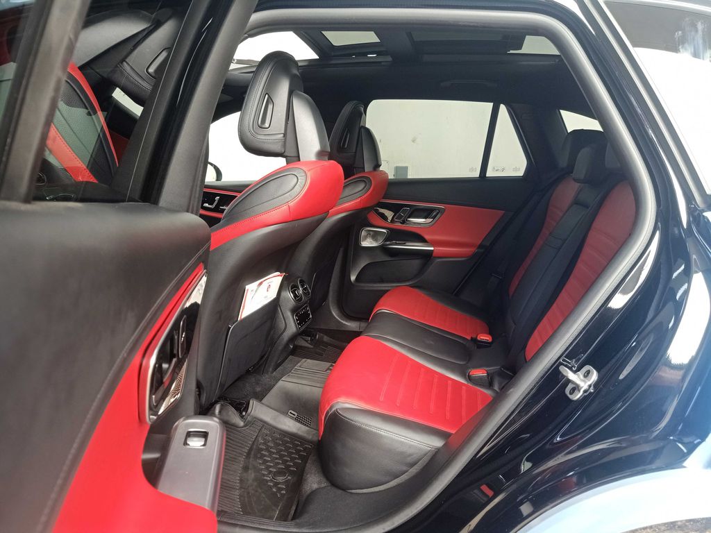 MERCEDES-BENZ GLC 2023