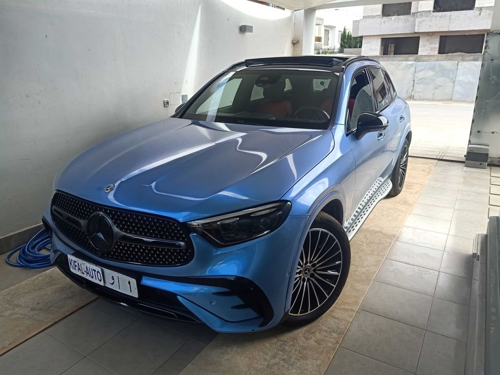 MERCEDES-BENZ GLC