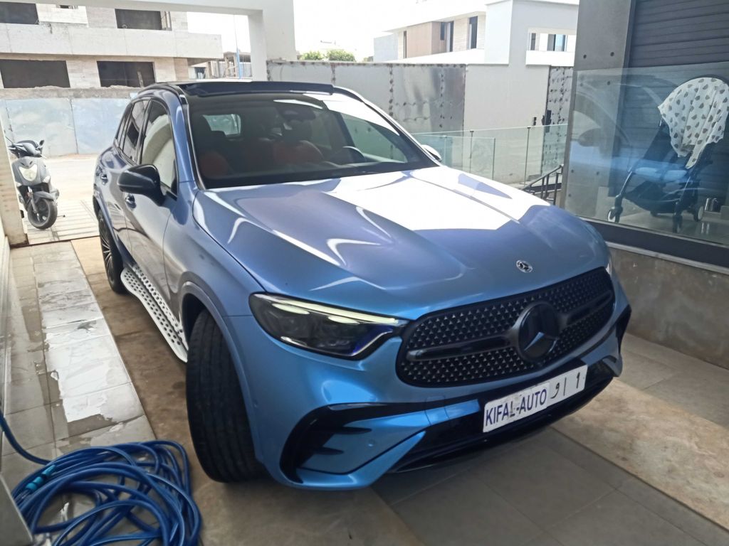 MERCEDES-BENZ GLC 2023