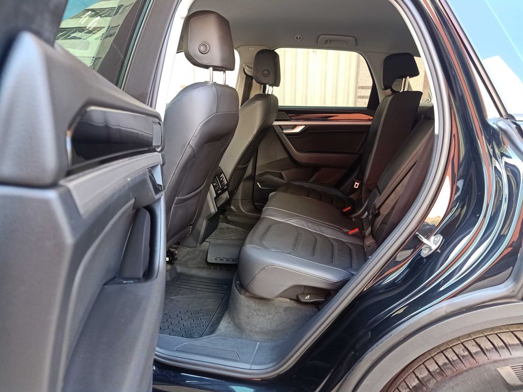 VOLKSWAGEN Touareg 2022