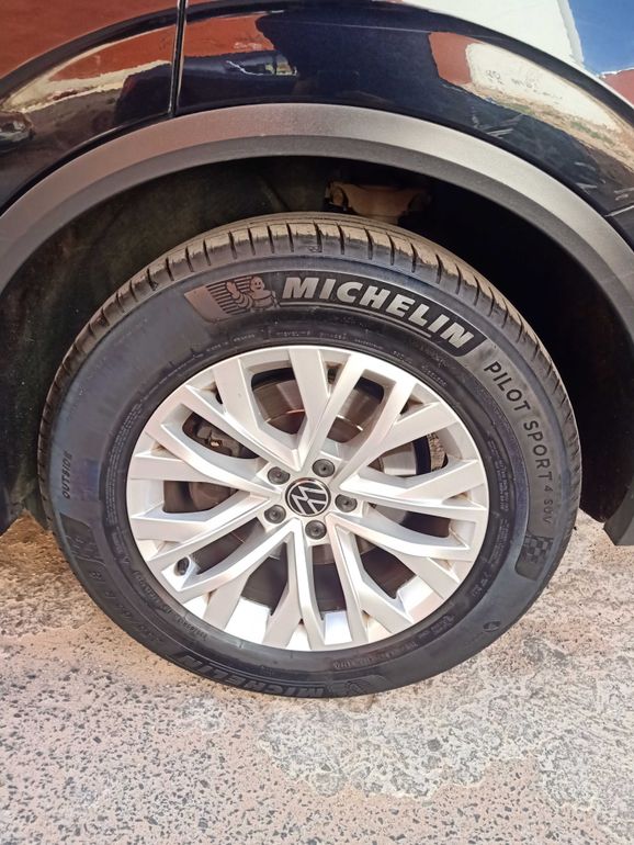 VOLKSWAGEN Touareg 2022