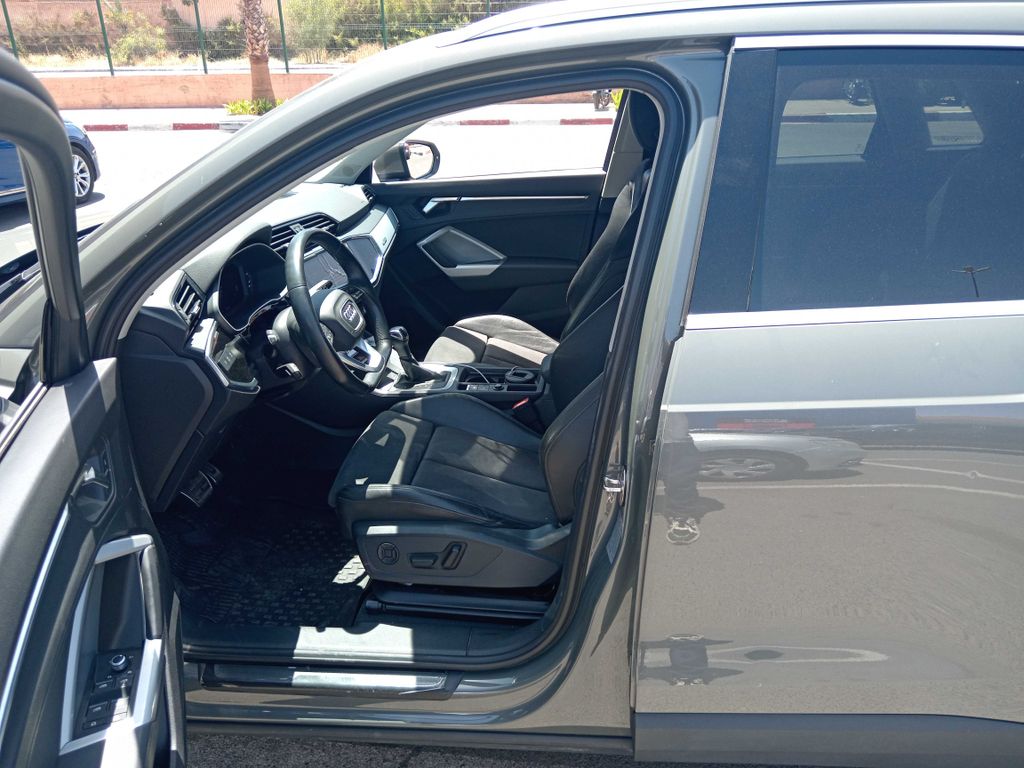 AUDI Q3 2024