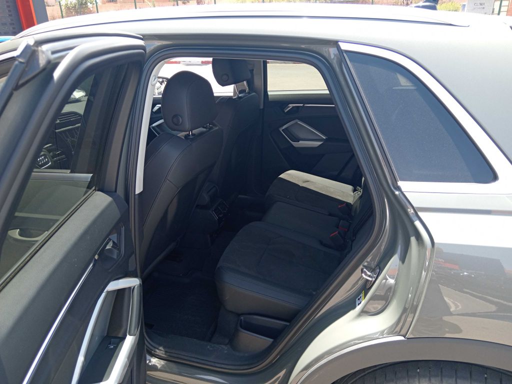 AUDI Q3 2024