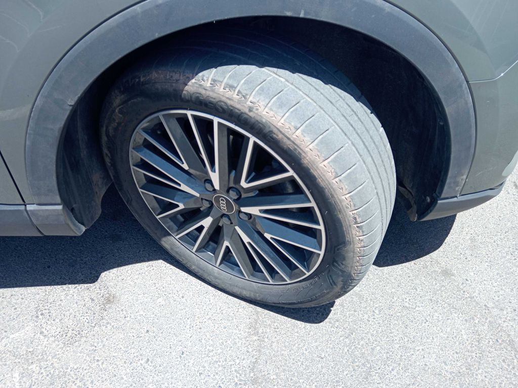 AUDI Q3 2024